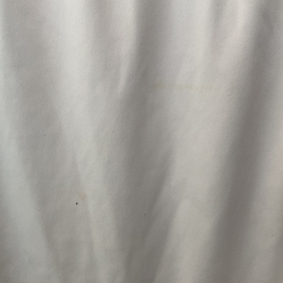 White under armour training shorts - Picture 3 of 4